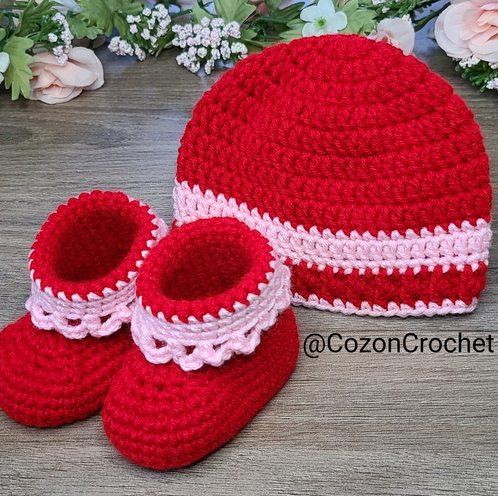 Newborn baby girl set, red and pink booties and beanie set, baby shower gift